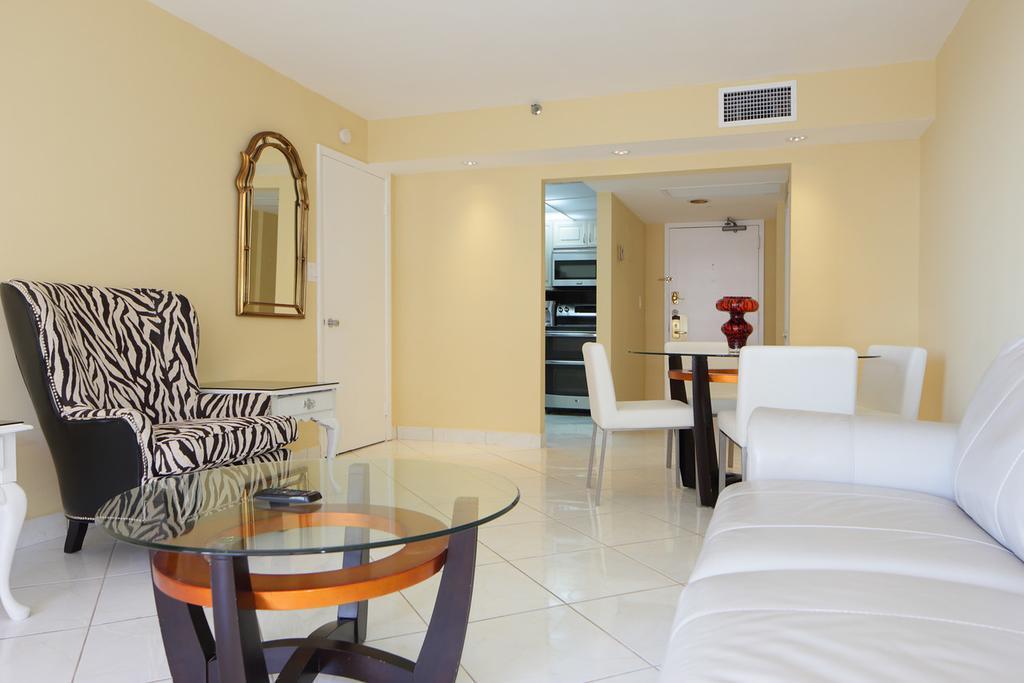 Ocean Breeze Apartment Miami Beach Room photo